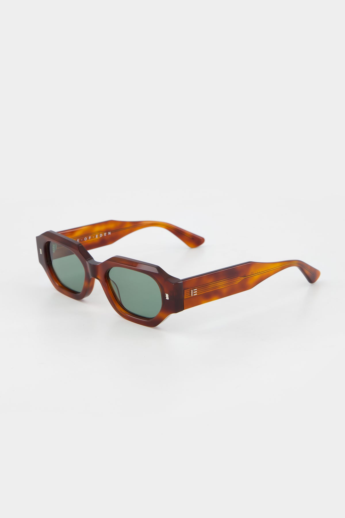 Isle of Eden Blake honey tortoise sunglasses, three-quarter angle showing low profile hexagonal frame