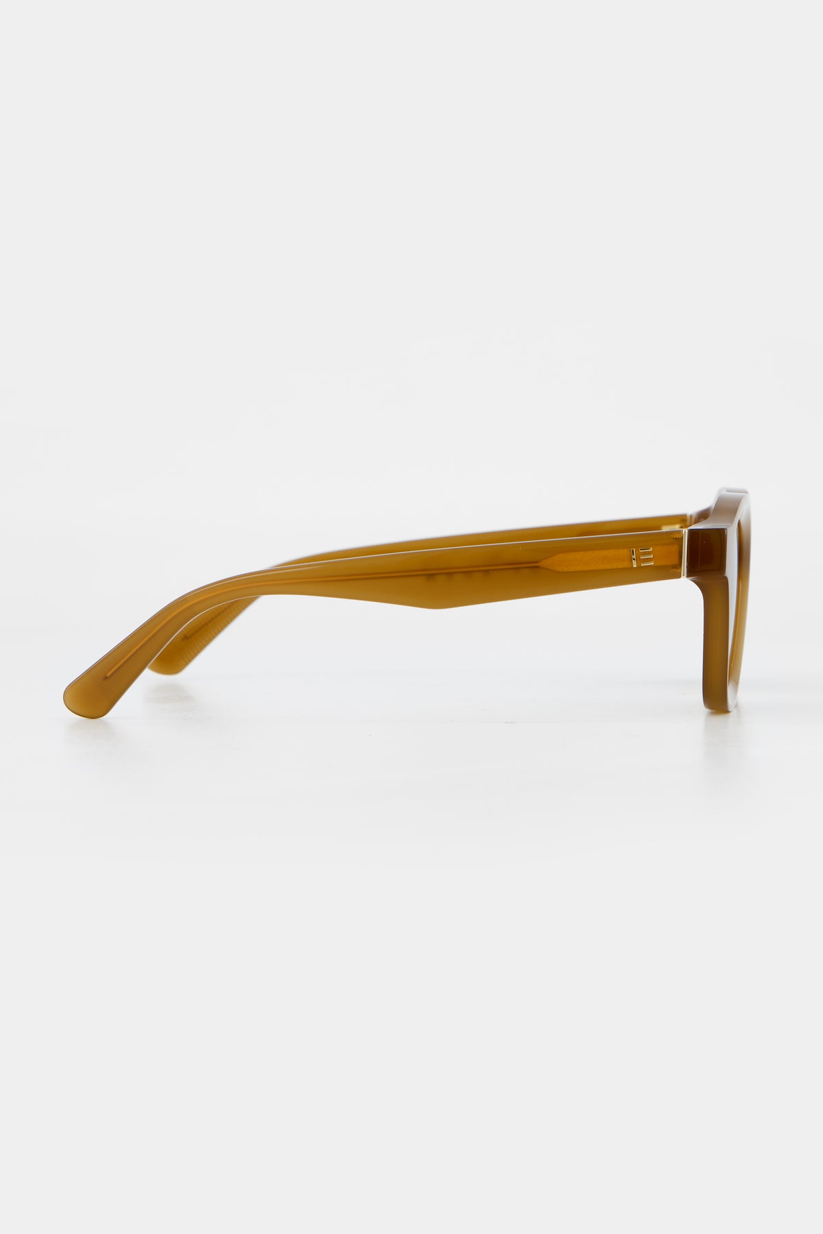 Isle of Eden Harley dijon sunglasses, side profile view showing temple length and hinge detail