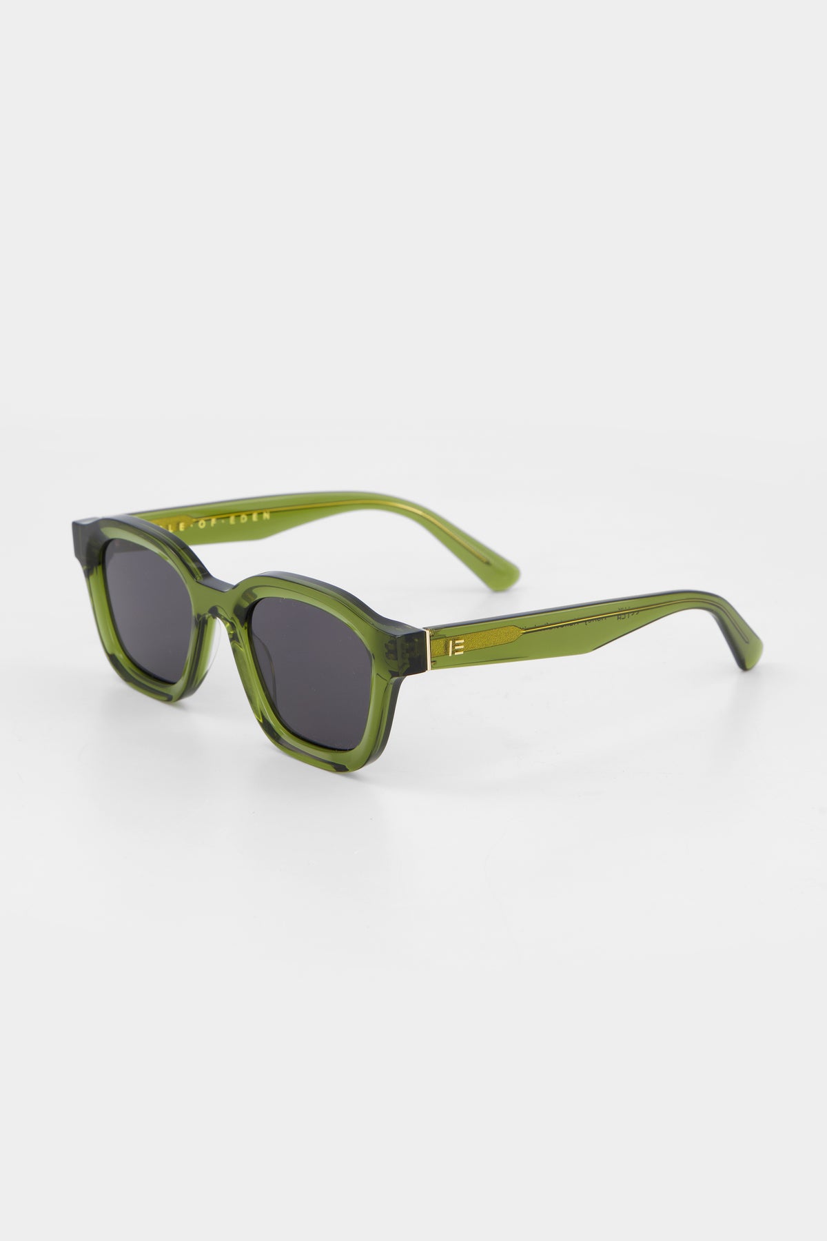 Isle of Eden Harley bottle green sunglasses, three-quarter angle showing bold frame