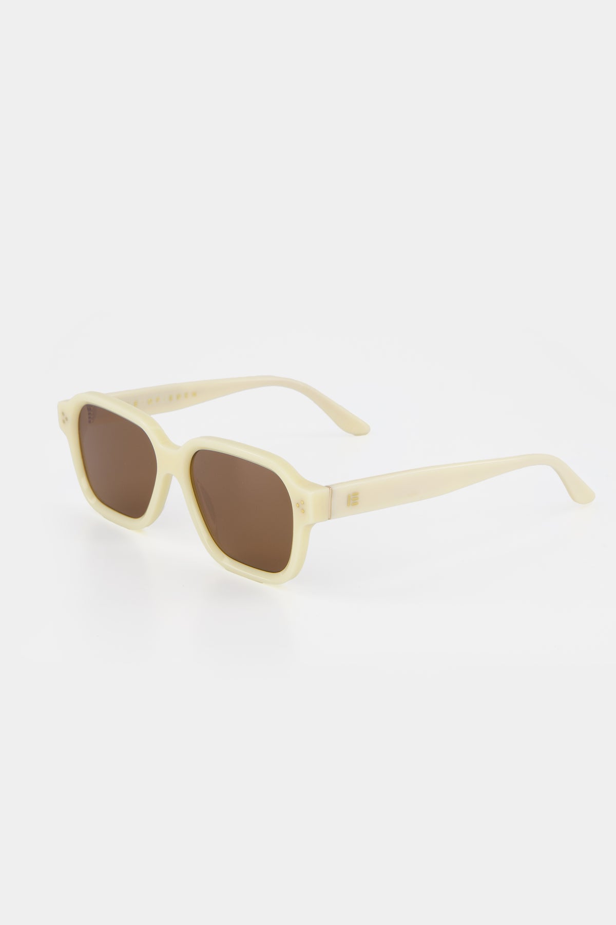 Isle of Eden Jamie ivory sunglasses, three-quarter angle showing geometric frame