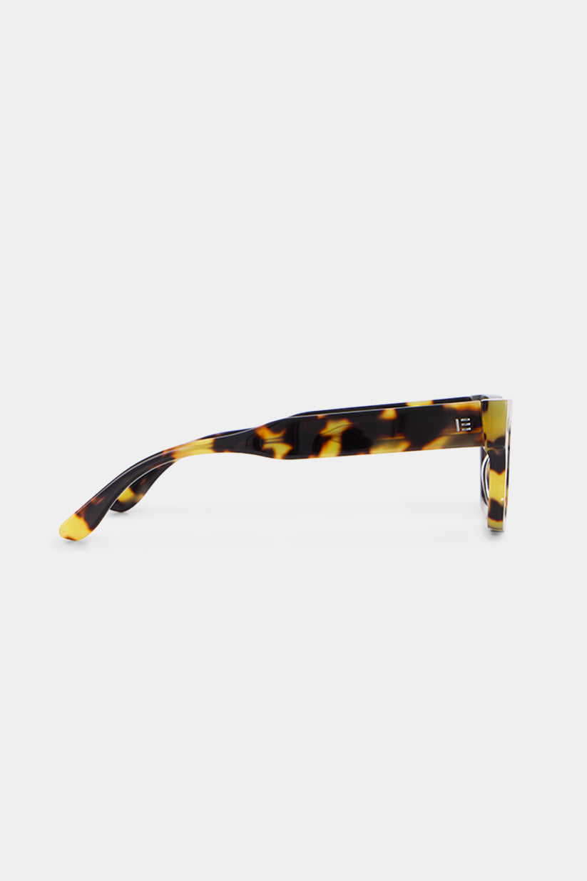 Isle of Eden Olli prescription glasses, right side view showing the eco-conscious tortoiseshell bio-acetate temple arm for everyday vision correction