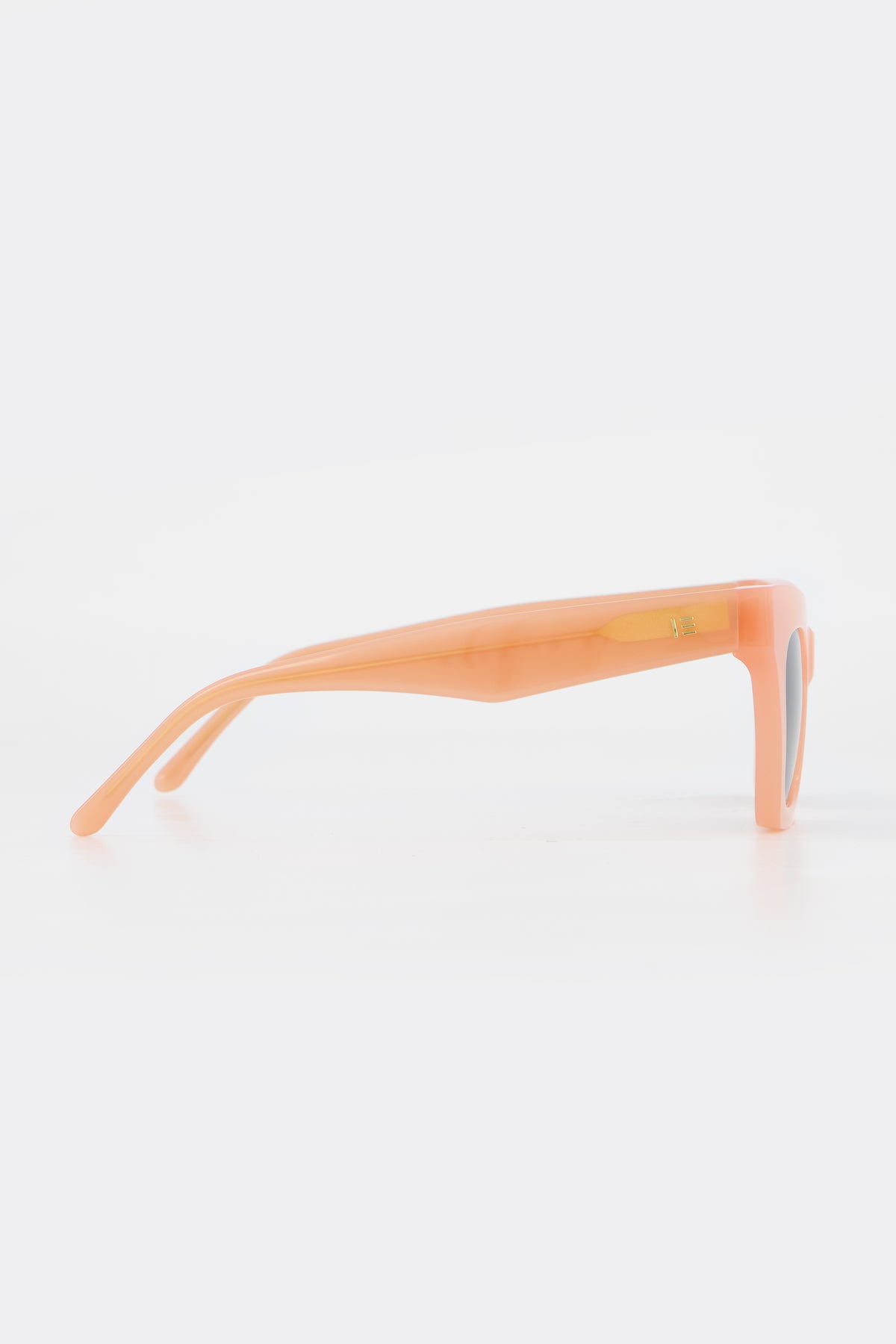 Isle of Eden Sienna blush sunglasses, side profile view showing temple length and hinge detail