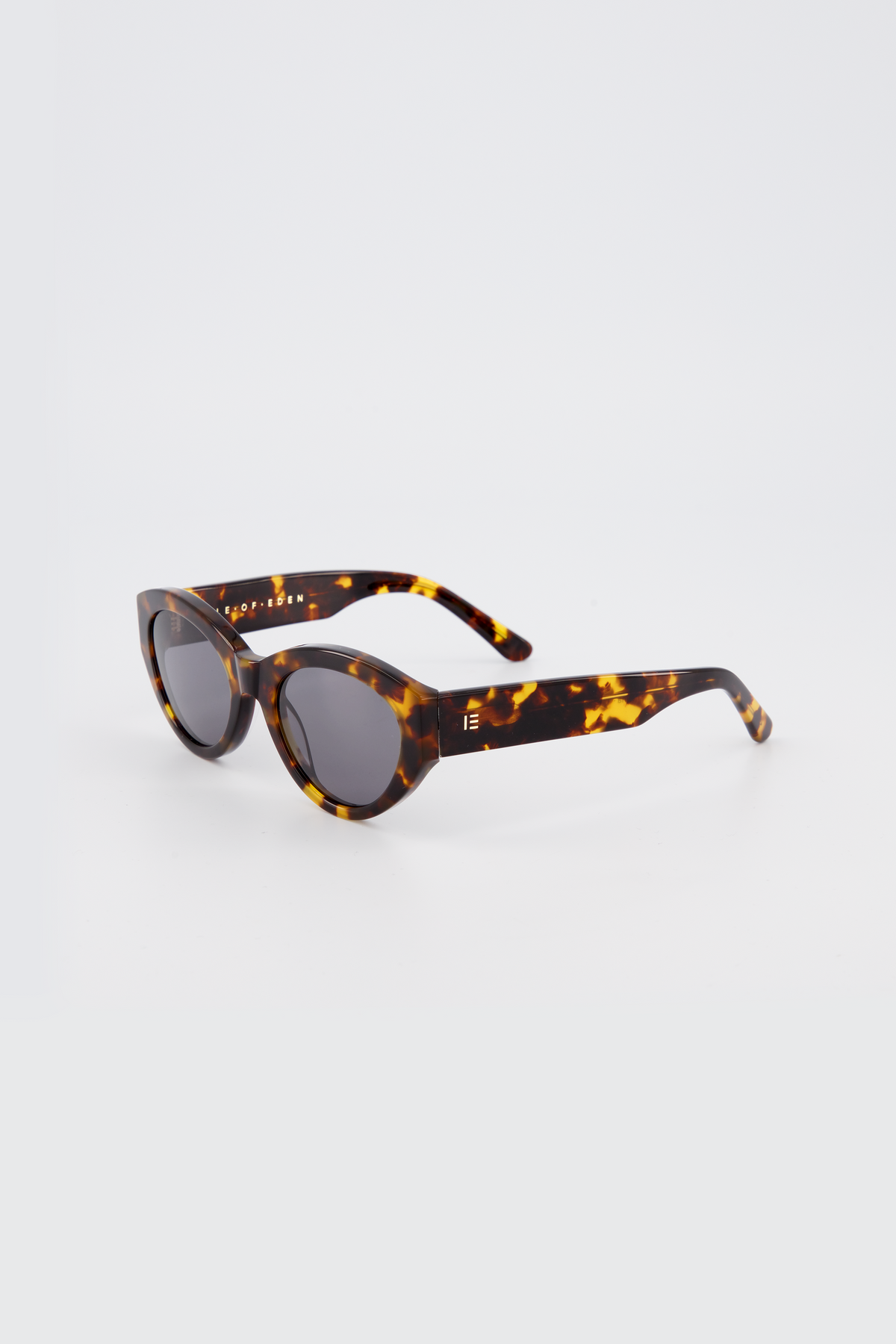 Isle of Eden Felina tortoise sunglasses, three-quarter angle showing cat-eye frame